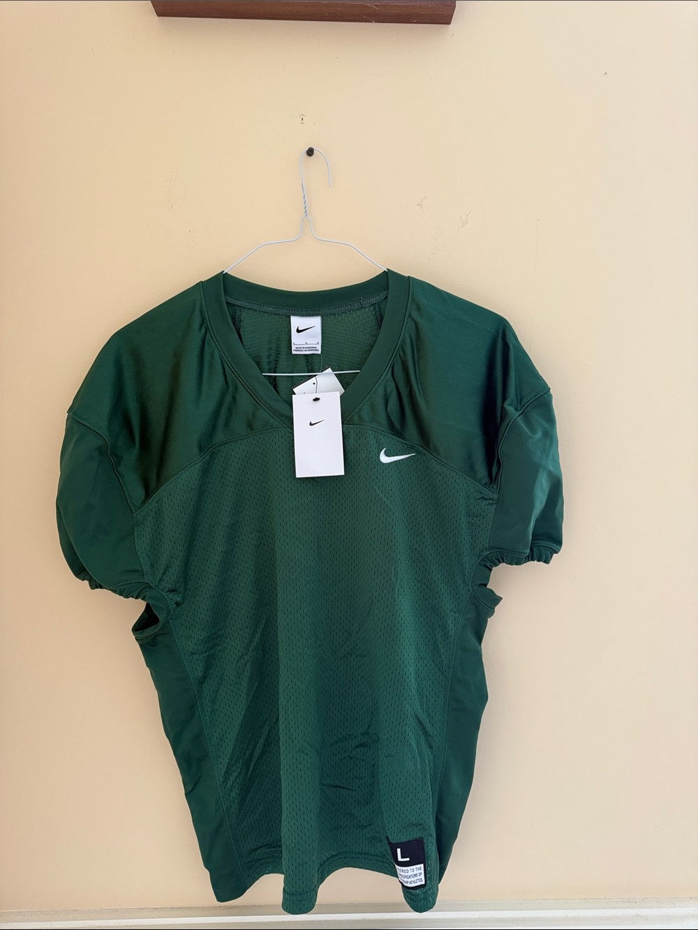 NWT Nike Forest Green Short-Sleeve Athletic Jersey Size‎ Large